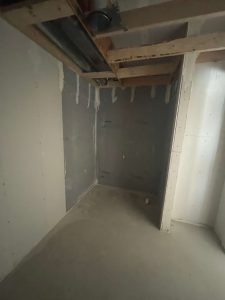 building under construction (closet)